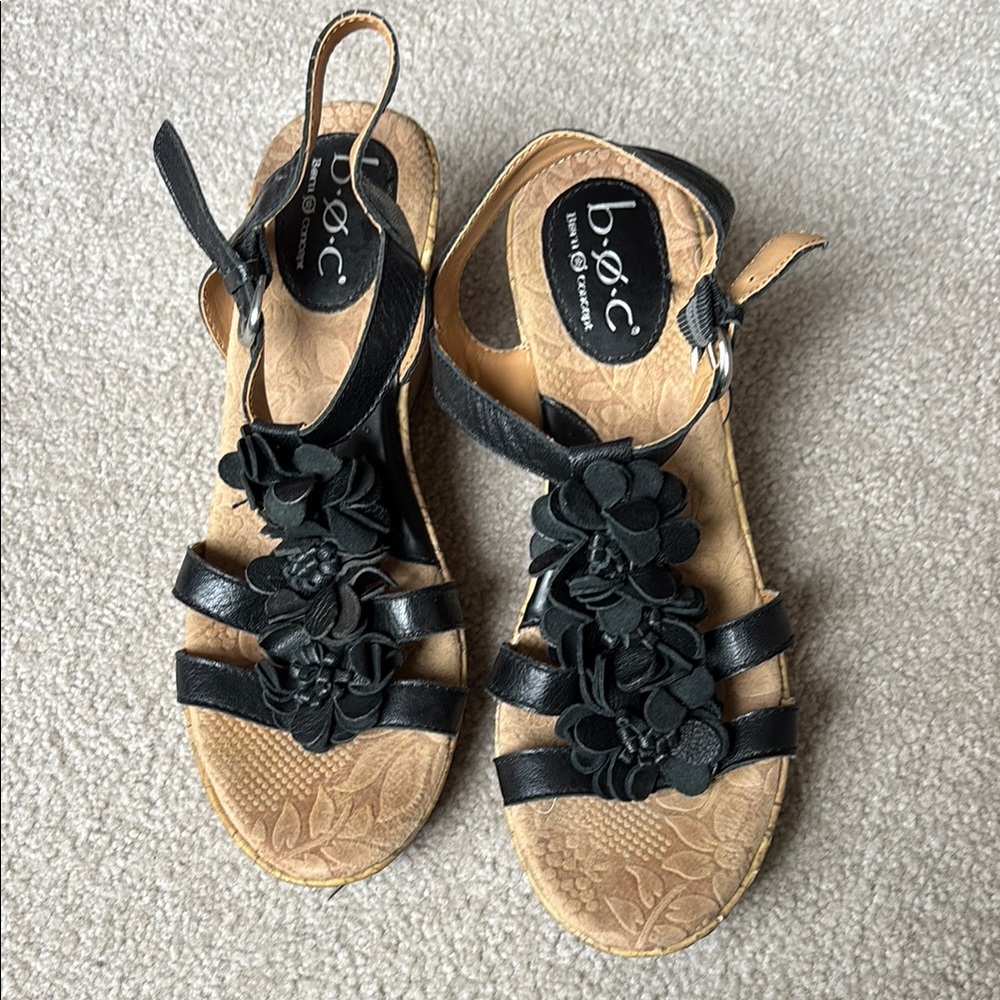b.o.c. Women's Black Sandals